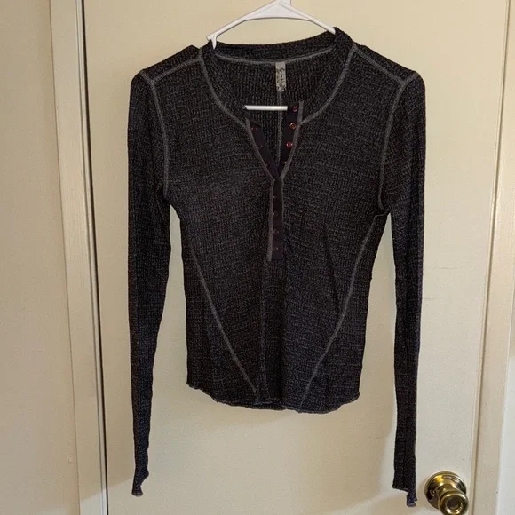 Free People Long Sleeve layering top - Picture 2 of 8